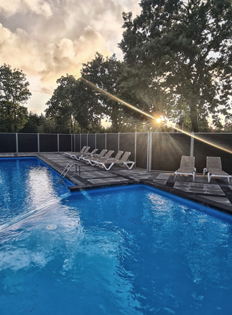 Pool - Houstrup Camping.jpg